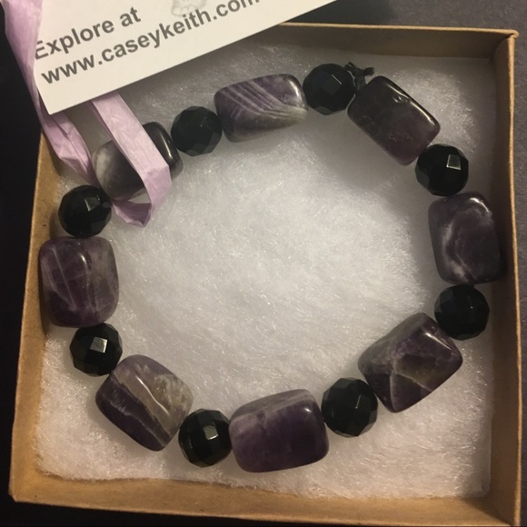 Banded Amethyst & Onyx Bracelet - Picture 6 of 8